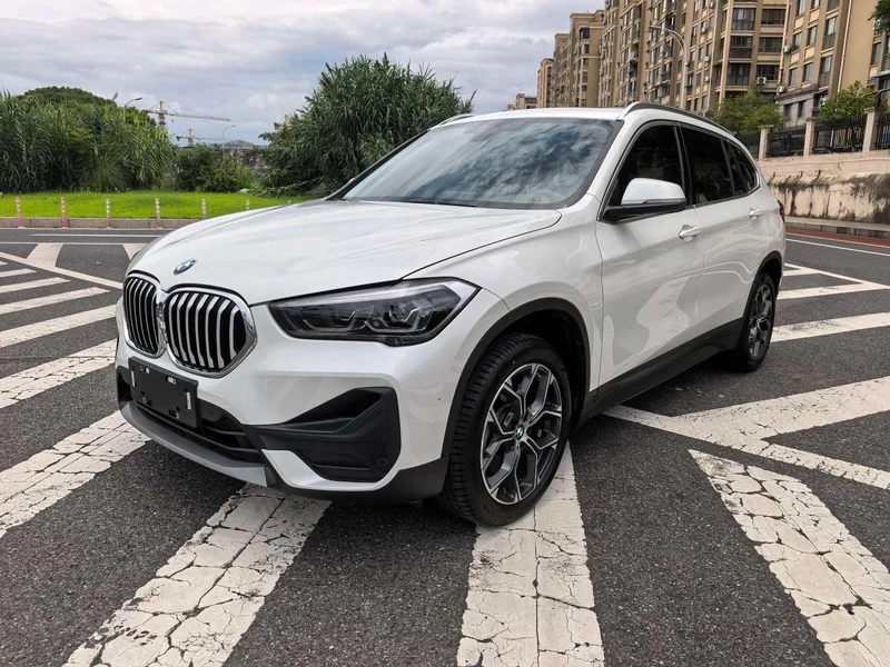 BMW X1 2022 sDrive25Li Líder exterior foto 1 BMW X1 2022 sDrive25Li Líder exterior foto 1