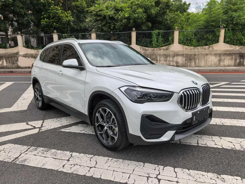 BMW X1 2022 sDrive25Li Líder exterior foto 3 BMW X1 2022 sDrive25Li Líder exterior foto 3