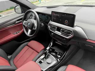 BMW X3 2022 Restyling xDrive30i Premium Class M Obsidian Night Suit interior photo 10 BMW X3 2022 Restyling xDrive30i Premium Class M Obsidian Night Suit interior photo 10