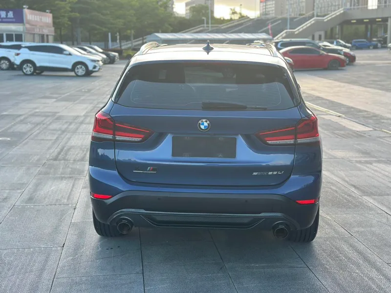 BMW X1 2022 sDrive25Li Leading Type interior photo 9 BMW X1 2022 sDrive25Li Leading Type interior photo 9