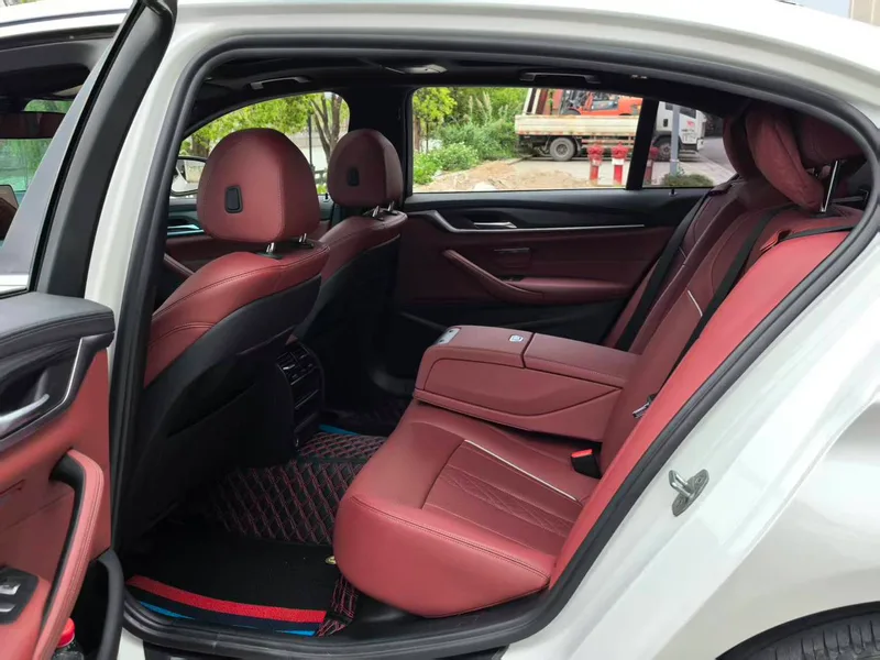 BMW 5 Series 2022 530Li Leading Type M Sports suit exterior photo 6 BMW 5 Series 2022 530Li Leading Type M Sports suit exterior photo 6