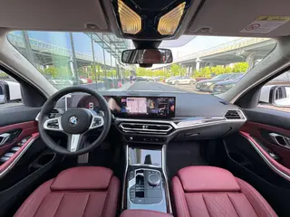 BMW 3 Series 2023 325Li M Sports suit interior photo 11 BMW 3 Series 2023 325Li M Sports suit interior photo 11