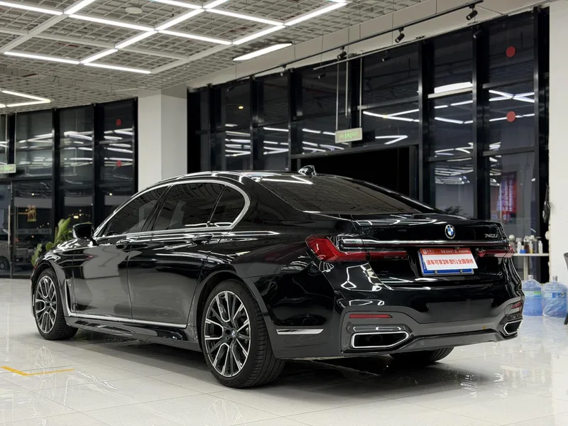 BMW 7 Series 2021 740Li Leading Type M Sports suit exterior photo 6 BMW 7 Series 2021 740Li Leading Type M Sports suit exterior photo 6