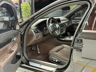 BMW 7 Series 2021 740Li Leading Type M Sports suit interior photo 8 BMW 7 Series 2021 740Li Leading Type M Sports suit interior photo 8