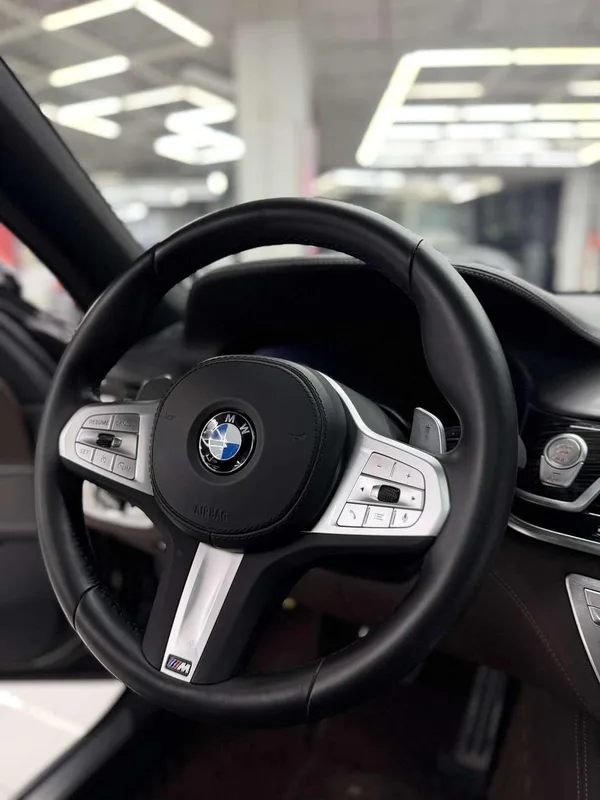 BMW 7 Series 2021 740Li Leading Type M Sports suit interior photo 10 BMW 7 Series 2021 740Li Leading Type M Sports suit interior photo 10