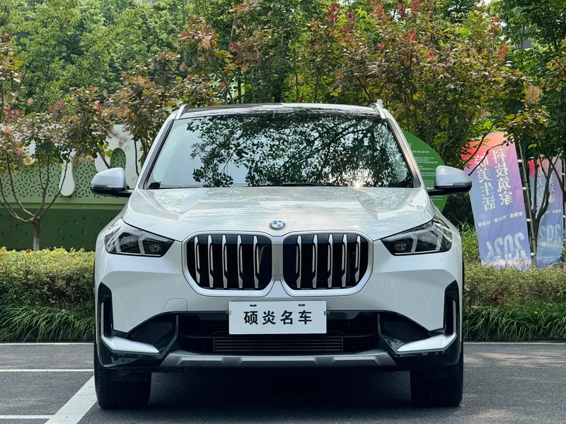 BMW X1 2023 xDrive25Li M Sports suit exterior photo 2 BMW X1 2023 xDrive25Li M Sports suit exterior photo 2