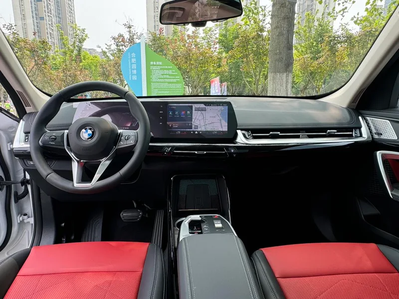 BMW X1 2023 xDrive25Li M Sports suit exterior photo 6 BMW X1 2023 xDrive25Li M Sports suit exterior photo 6