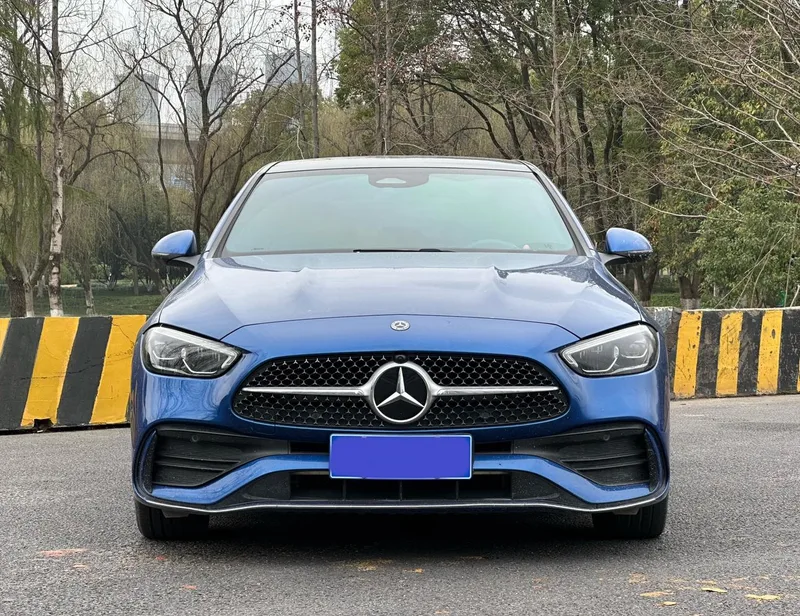 Mercedes-Benz C-Class 2022 C 260 L Sports version exterior photo 2