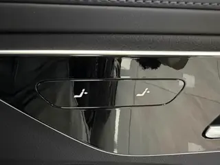 Mercedes-Benz C-Class 2024 Tres cambios C 260 L Versión deportiva interior foto 14 Mercedes-Benz C-Class 2024 Tres cambios C 260 L Versión deportiva interior foto 14
