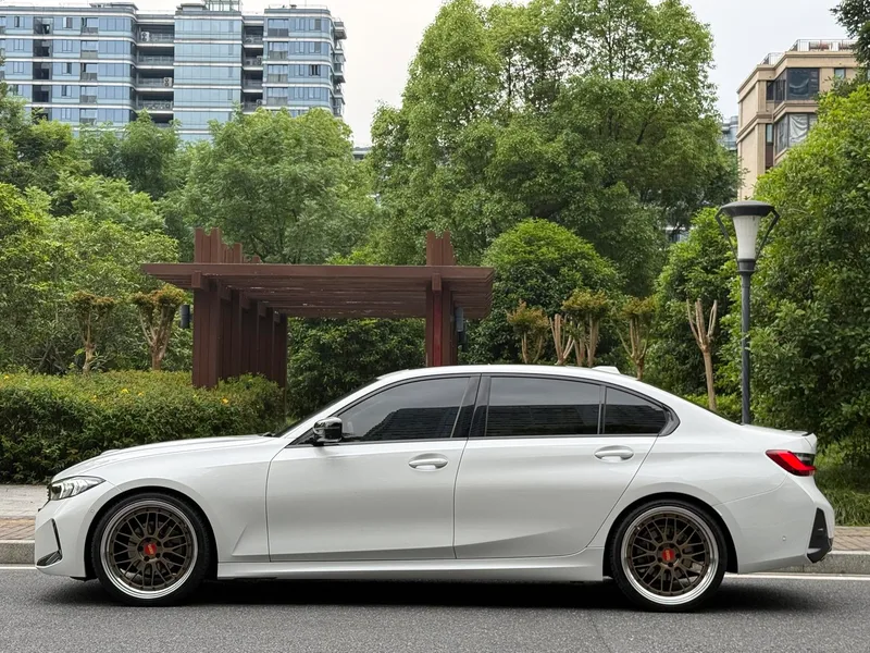 BMW 3 Series 2023 325Li M Sports Night Suit exterior photo 7 BMW 3 Series 2023 325Li M Sports Night Suit exterior photo 7