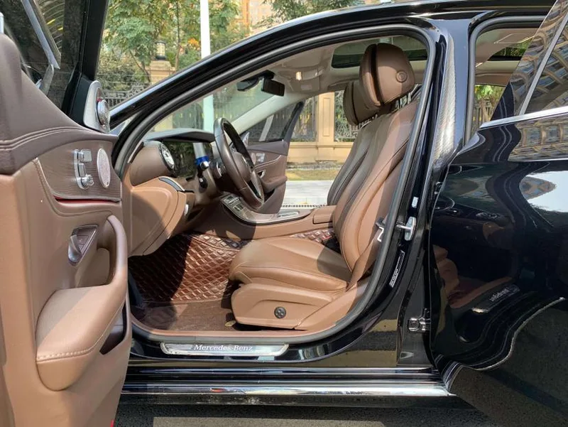 Mercedes-Benz E-Class 2022 Three changes E 300 L Fashionable Passenger car interior photo 17 Mercedes-Benz E-Class 2022 Three changes E 300 L Fashionable Passenger car interior photo 17