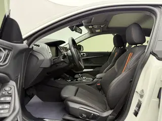 BMW 2 Series 2023 225i Four-door coupe M Sports suit exterior photo 5 BMW 2 Series 2023 225i Four-door coupe M Sports suit exterior photo 5