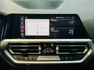 BMW 3 Series 2022 Restyling 325Li M Sports suit interior photo 11 BMW 3 Series 2022 Restyling 325Li M Sports suit interior photo 11