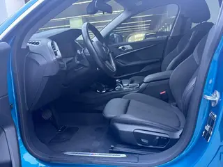 BMW 2 Series 2021 225i Four-door coupe M Sports suit interior photo 14 BMW 2 Series 2021 225i Four-door coupe M Sports suit interior photo 14