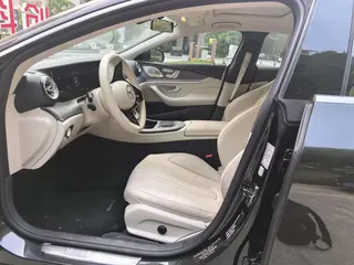 Mercedes-Benz CLS 2022 CLS 300 Dynamic interior photo 9 Mercedes-Benz CLS 2022 CLS 300 Dynamic interior photo 9