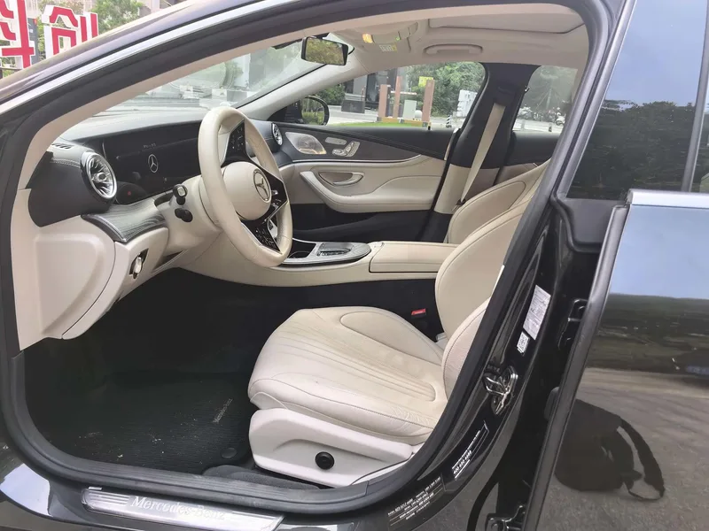 Mercedes-Benz CLS 2022 CLS 300 Dynamic interior photo 9 Mercedes-Benz CLS 2022 CLS 300 Dynamic interior photo 9