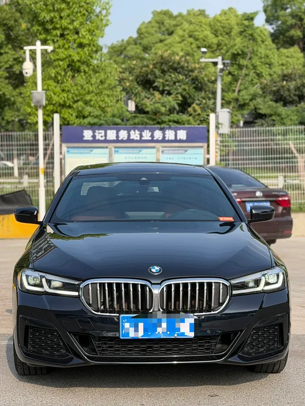 BMW 5 Series 2022 Second change 525Li M Sports suit exterior photo 2 BMW 5 Series 2022 Second change 525Li M Sports suit exterior photo 2