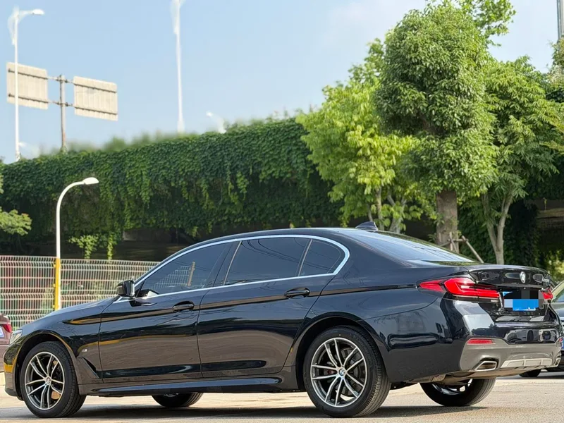 BMW 5 Series 2022 Second change 525Li M Sports suit exterior photo 5 BMW 5 Series 2022 Second change 525Li M Sports suit exterior photo 5