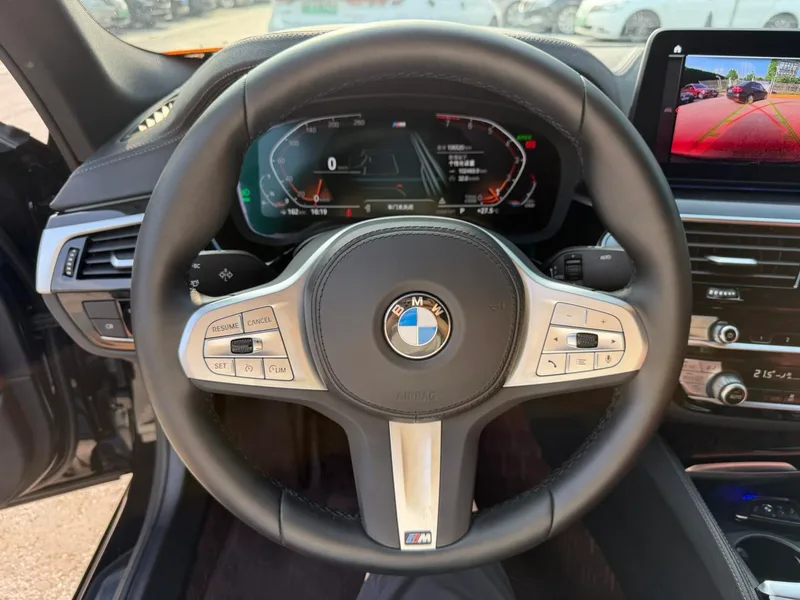 BMW 5 Series 2022 Second change 525Li M Sports suit interior photo 12 BMW 5 Series 2022 Second change 525Li M Sports suit interior photo 12