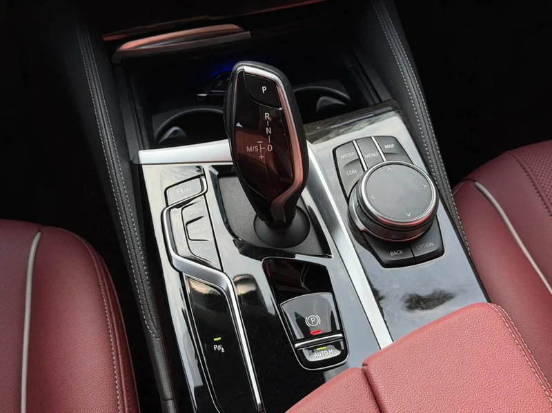 BMW 5 Series 2022 Second change 525Li M Sports suit interior photo 18 BMW 5 Series 2022 Second change 525Li M Sports suit interior photo 18