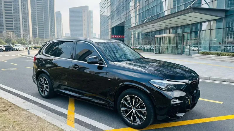 BMW X5 2021 xDrive30i M Sports suit exterior photo 3 BMW X5 2021 xDrive30i M Sports suit exterior photo 3