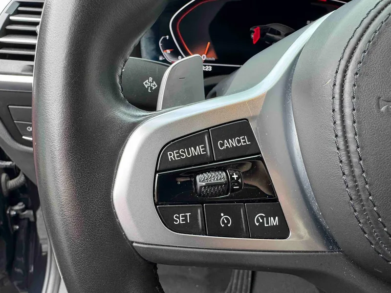 BMW X3 2022 Second change xDrive30i Leading Type M Obsidian Night Suit interior photo 16 BMW X3 2022 Second change xDrive30i Leading Type M Obsidian Night Suit interior photo 16