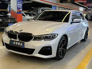 BMW 3 Series 2022 Restyling 325Li M Sports suit
