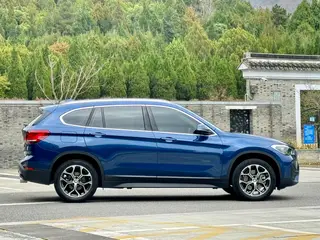 BMW X1 2022 sDrive25Li Leading Type exterior photo 4 BMW X1 2022 sDrive25Li Leading Type exterior photo 4