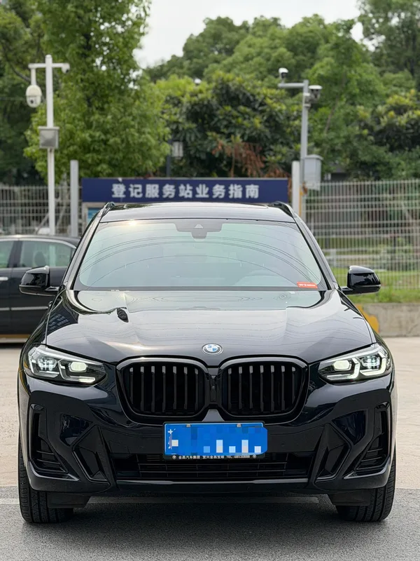 BMW X3 2023 xDrive30i Leading Type M Obsidian Night Suit exterior photo 2 BMW X3 2023 xDrive30i Leading Type M Obsidian Night Suit exterior photo 2