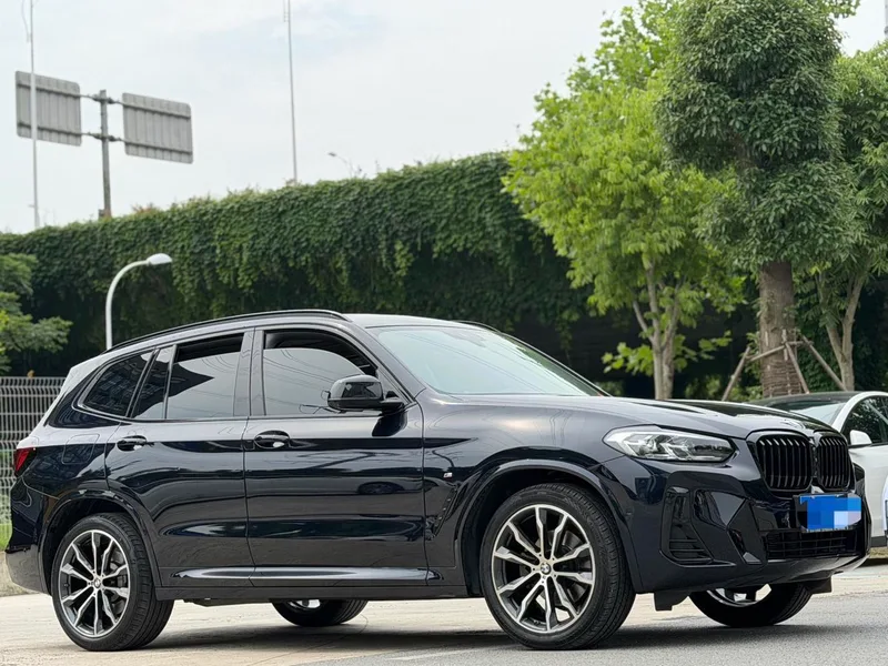 BMW X3 2023 xDrive30i Leading Type M Obsidian Night Suit exterior photo 3 BMW X3 2023 xDrive30i Leading Type M Obsidian Night Suit exterior photo 3