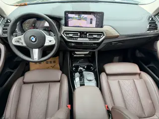BMW X3 2023 xDrive30i Leading Type M Obsidian Night Suit interior photo 17 BMW X3 2023 xDrive30i Leading Type M Obsidian Night Suit interior photo 17