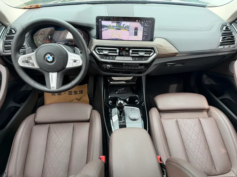 BMW X3 2023 xDrive30i Leading Type M Obsidian Night Suit interior photo 17 BMW X3 2023 xDrive30i Leading Type M Obsidian Night Suit interior photo 17