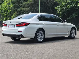 BMW 5 Series 2022 Second change 525Li Luxury Set exterior photo 6 BMW 5 Series 2022 Second change 525Li Luxury Set exterior photo 6