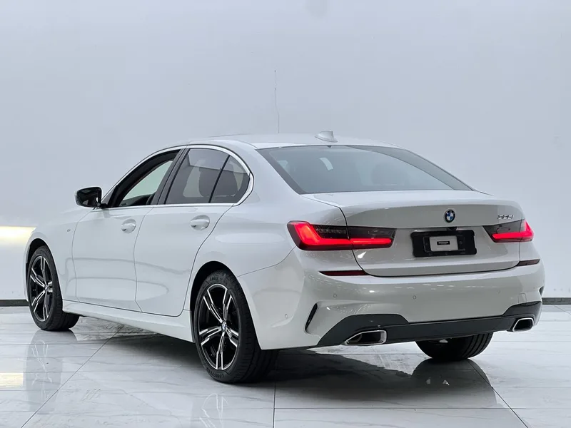 BMW 3 Series 2021 325i M Sports suit exterior photo 3 BMW 3 Series 2021 325i M Sports suit exterior photo 3