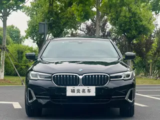 BMW 5 Series 2022 530Li Leading Type Luxury Set exterior photo 2 BMW 5 Series 2022 530Li Leading Type Luxury Set exterior photo 2