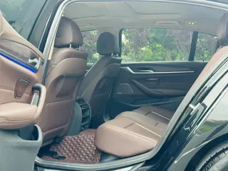 BMW 5 Series 2022 530Li Leading Type Luxury Set exterior photo 4 BMW 5 Series 2022 530Li Leading Type Luxury Set exterior photo 4