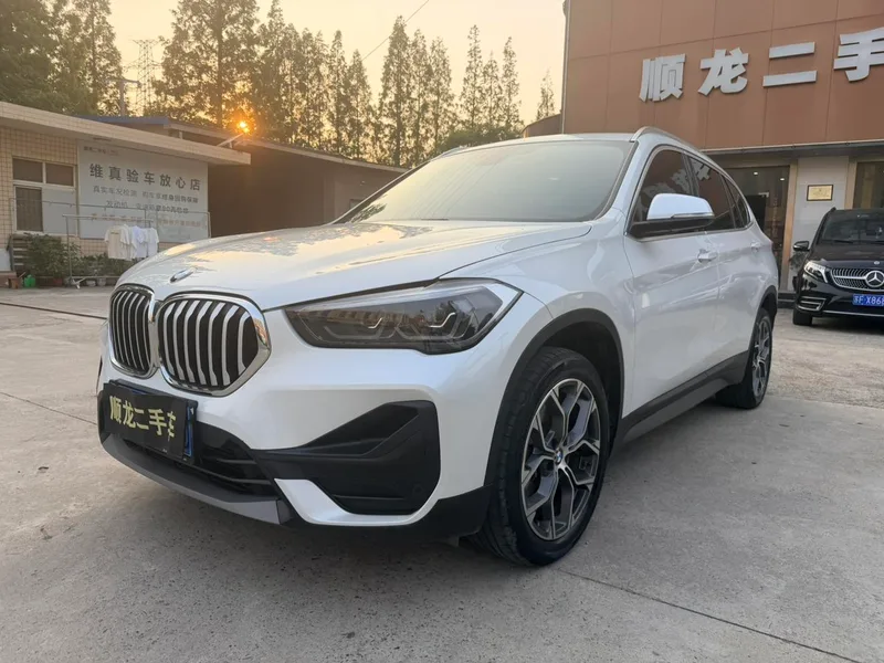 BMW X1 2022 sDrive25Li Leading Type exterior photo 1 BMW X1 2022 sDrive25Li Leading Type exterior photo 1