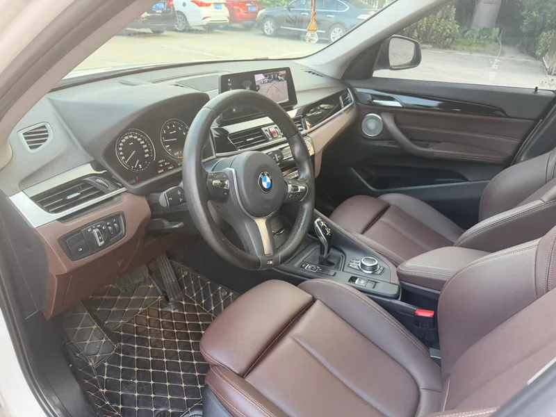 BMW X1 2022 sDrive25Li Leading Type interior photo 9 BMW X1 2022 sDrive25Li Leading Type interior photo 9