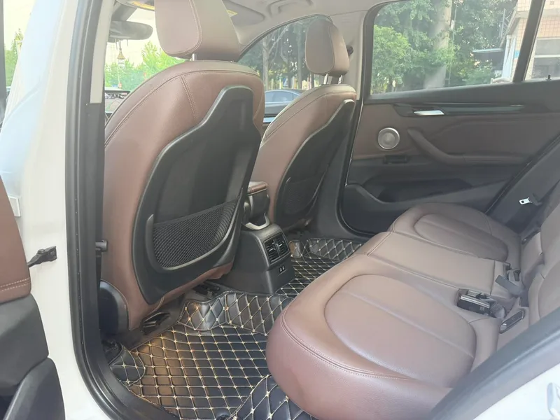 BMW X1 2022 sDrive25Li Leading Type interior photo 10 BMW X1 2022 sDrive25Li Leading Type interior photo 10