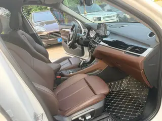 BMW X1 2022 sDrive25Li Leading Type interior photo 12 BMW X1 2022 sDrive25Li Leading Type interior photo 12