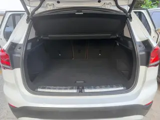 BMW X1 2022 sDrive25Li Leading Type interior photo 13 BMW X1 2022 sDrive25Li Leading Type interior photo 13