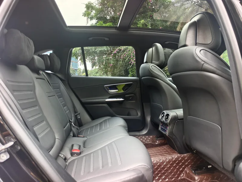 Mercedes-Benz GLC 2024 GLC 260 L 4MATIC Dynamic 5 seat interior photo 12 Mercedes-Benz GLC 2024 GLC 260 L 4MATIC Dynamic 5 seat interior photo 12