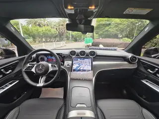 Mercedes-Benz GLC 2024 GLC 260 L 4MATIC Dynamic 5 seat interior photo 13 Mercedes-Benz GLC 2024 GLC 260 L 4MATIC Dynamic 5 seat interior photo 13