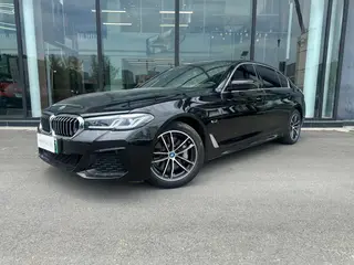 BMW 5 Series 2022 Second change 535Le M Sports suit