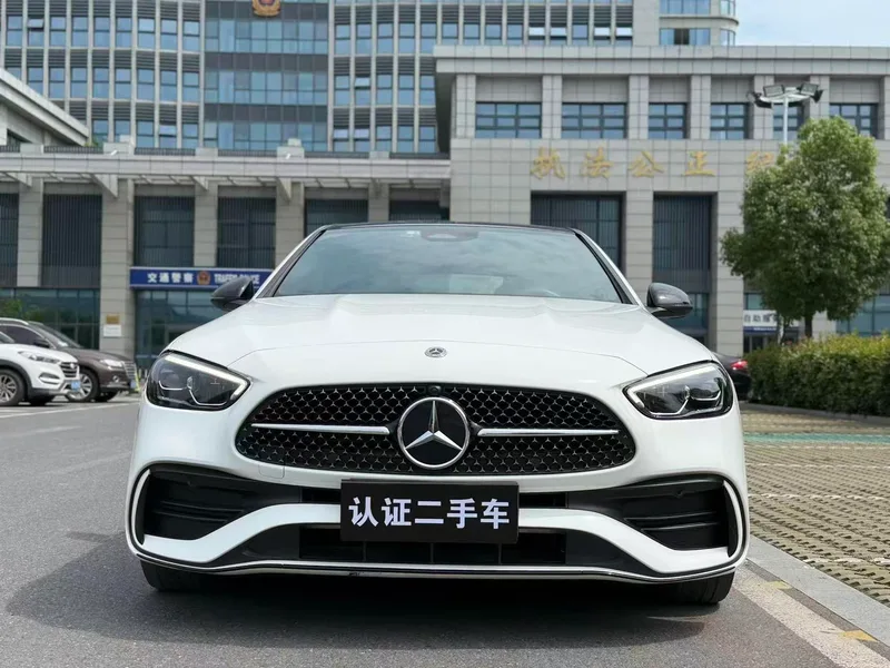 Mercedes-Benz C-Class 2023 Second change C 260 L Hao Night Sports Edition exterior photo 2 Mercedes-Benz C-Class 2023 Second change C 260 L Hao Night Sports Edition exterior photo 2