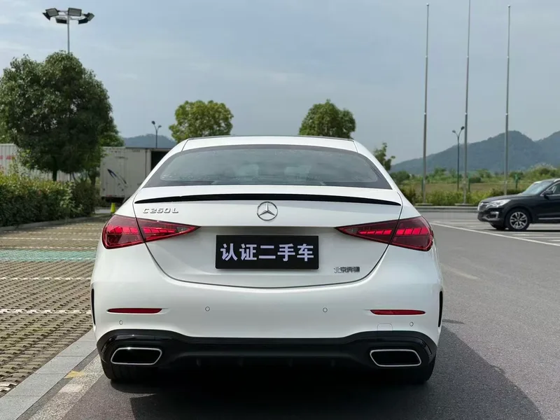 Mercedes-Benz C-Class 2023 Second change C 260 L Hao Night Sports Edition exterior photo 5 Mercedes-Benz C-Class 2023 Second change C 260 L Hao Night Sports Edition exterior photo 5