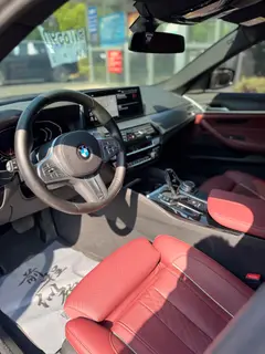 BMW 5 Series 2023 530Li Premium Class M Sports suit interior photo 9 BMW 5 Series 2023 530Li Premium Class M Sports suit interior photo 9