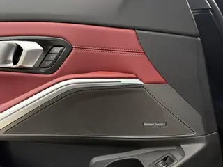 BMW 3 Series 2025 330Li M Sports Night Suit interior photo 10 BMW 3 Series 2025 330Li M Sports Night Suit interior photo 10