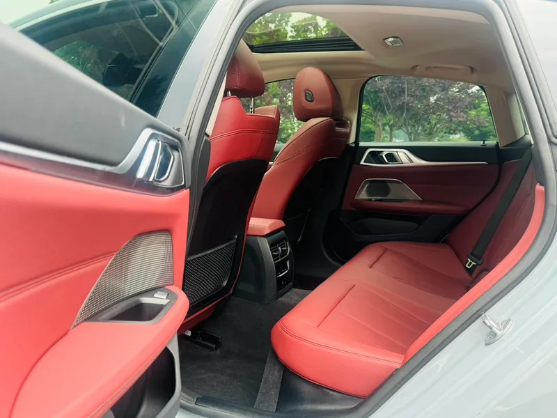 BMW 4 Series 2022 425i Gran Coupe M Sports suit interior photo 8 BMW 4 Series 2022 425i Gran Coupe M Sports suit interior photo 8