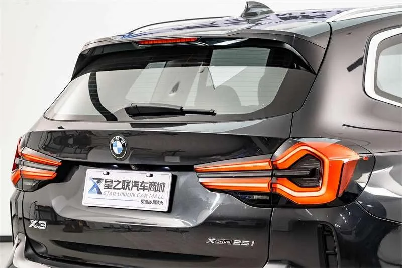 BMW X3 2022 xDrive25i M Conjunto deportivo exterior foto 8 BMW X3 2022 xDrive25i M Conjunto deportivo exterior foto 8